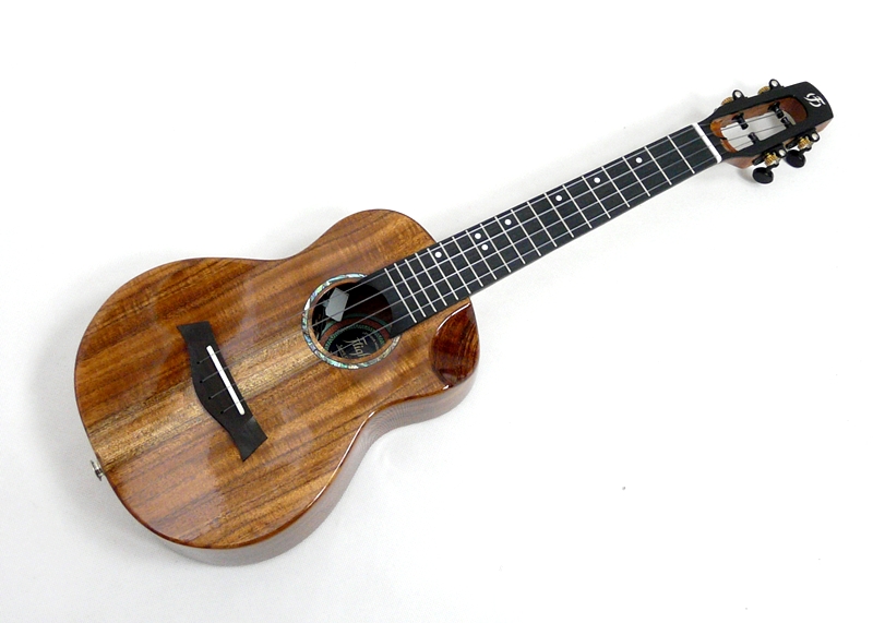 Koncertní elektro-akustické ukulele FLIGHT SPIRIT Akacie