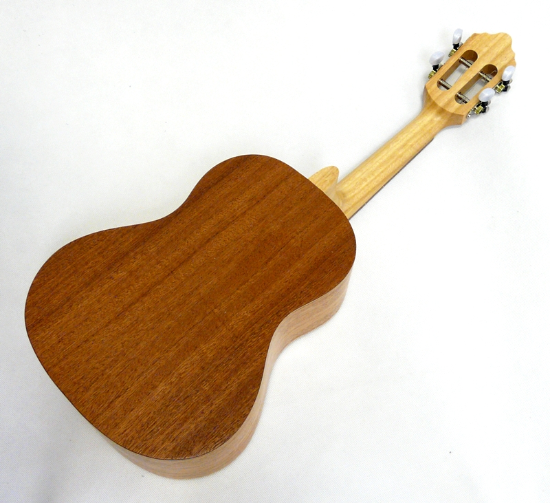 Brazilská cavaquinho APC BRO100