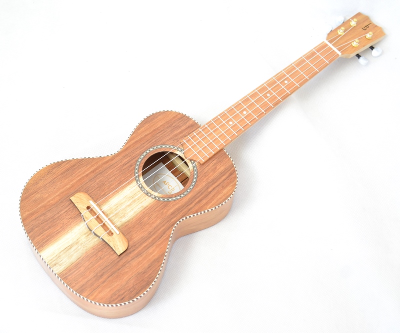 Celomasivní tenor ukulele APC TT  tradiční Koa s futrálem