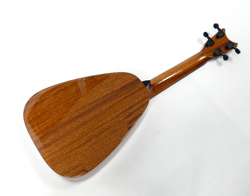 Tiny koncertní ukulele ROMERO CREATIONS STC Mahagon