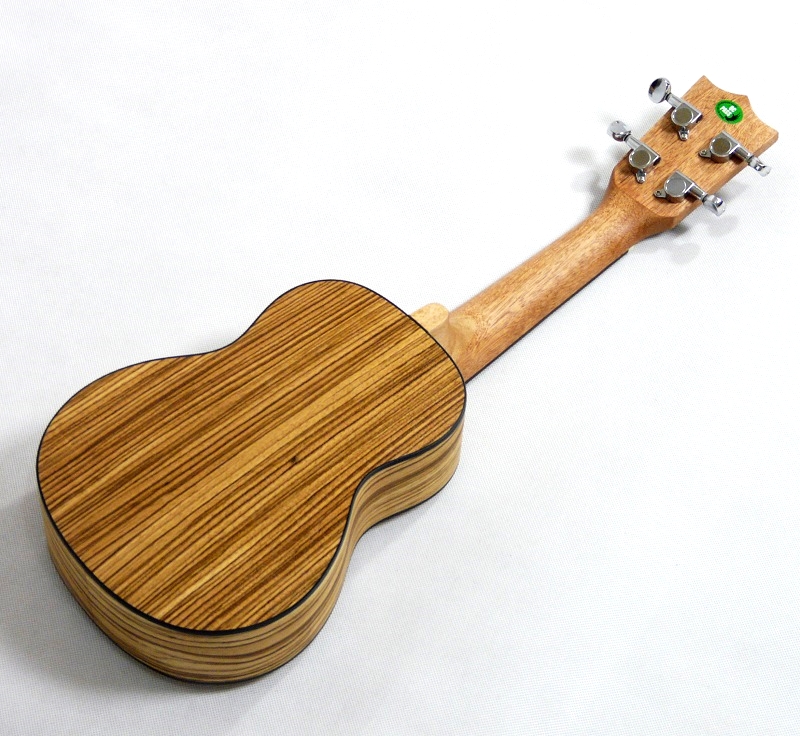 Sopránové ukulele FLIGHT DUS 320 SP/ZEB Smrk & Zebrano
