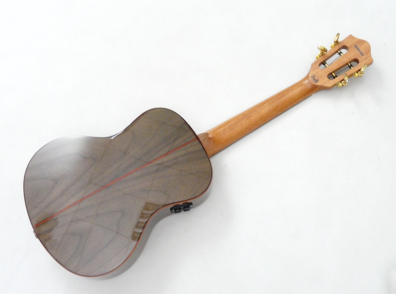 Tenor elektro-akustické ukulele FLIGHT DIANA TE Soundwave 
