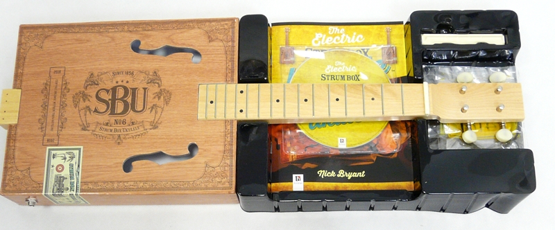 Strum Box kit na elektrické ukulele