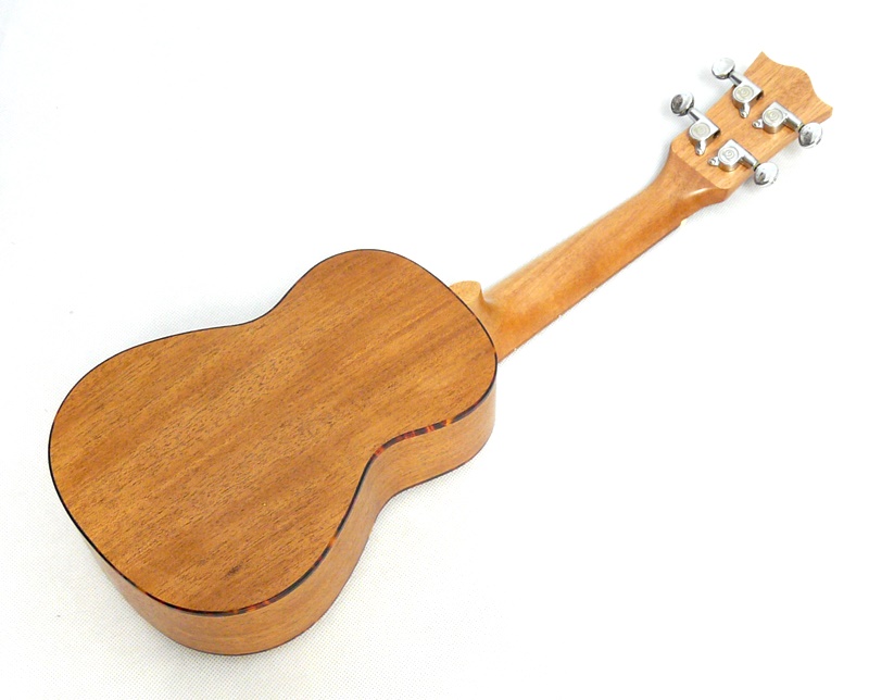 Sopránové ukulele SNAIL UKS-212E Mahagon