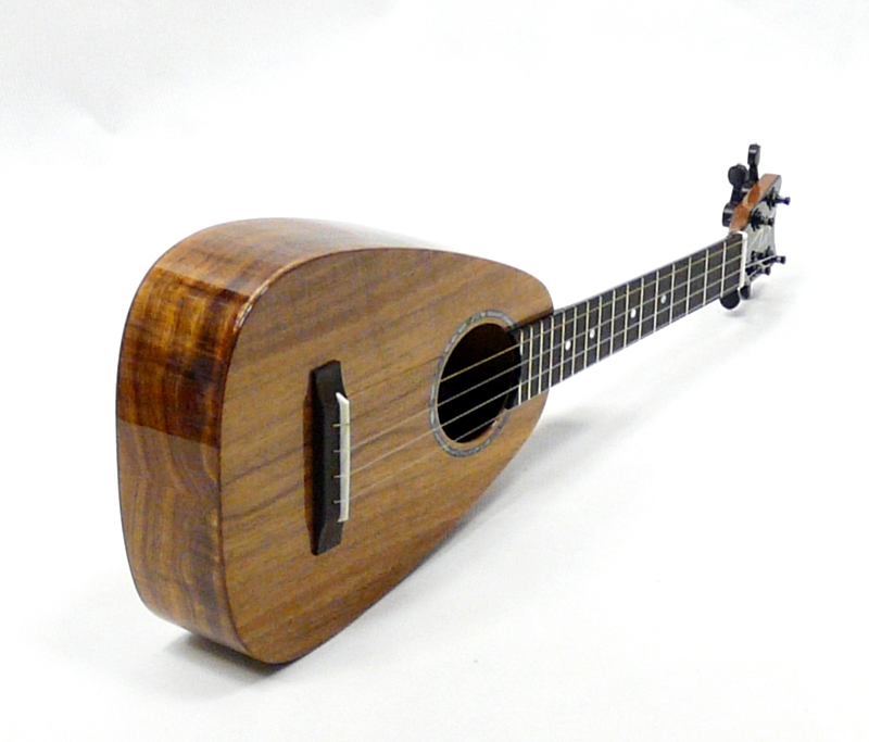 Tiny koncertní ukulele ROMERO CREATIONS STC Koa