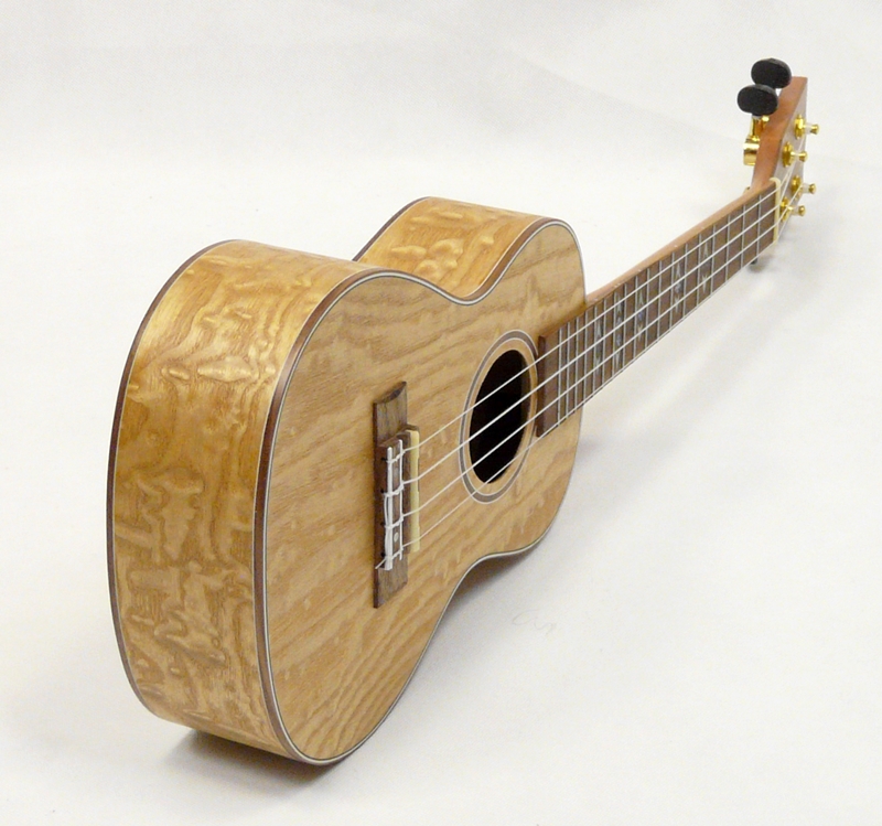 Koncertní ukulele FLIGHT DUC 410 AQ Javor