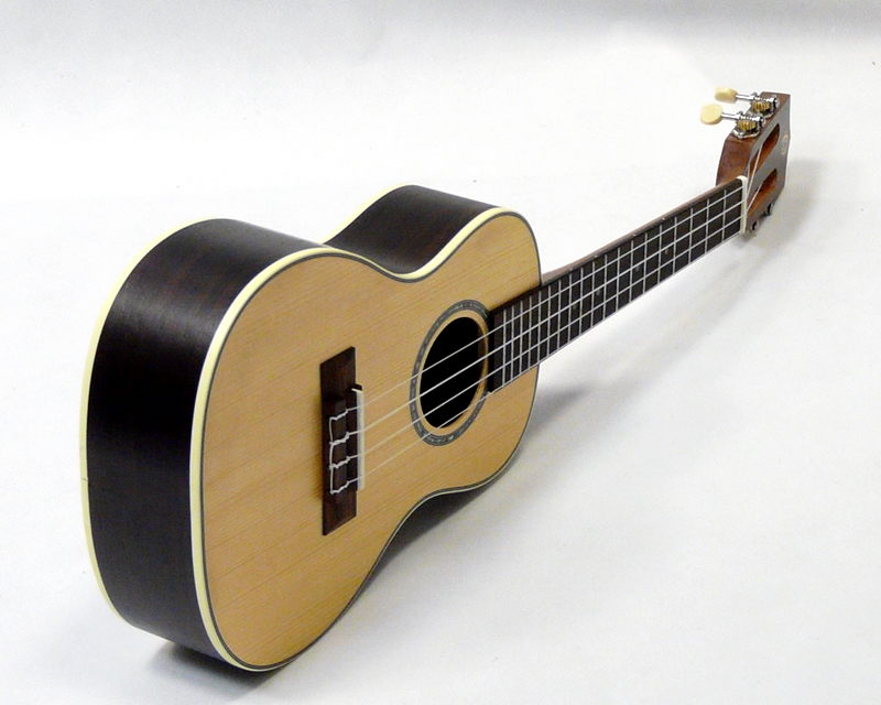 Koncertní ukulele Ohana CK-70R Smrk a palisandr