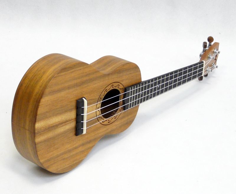 Koncertní ukulele RISA UKA-KOA-BAC Celomasivní koa