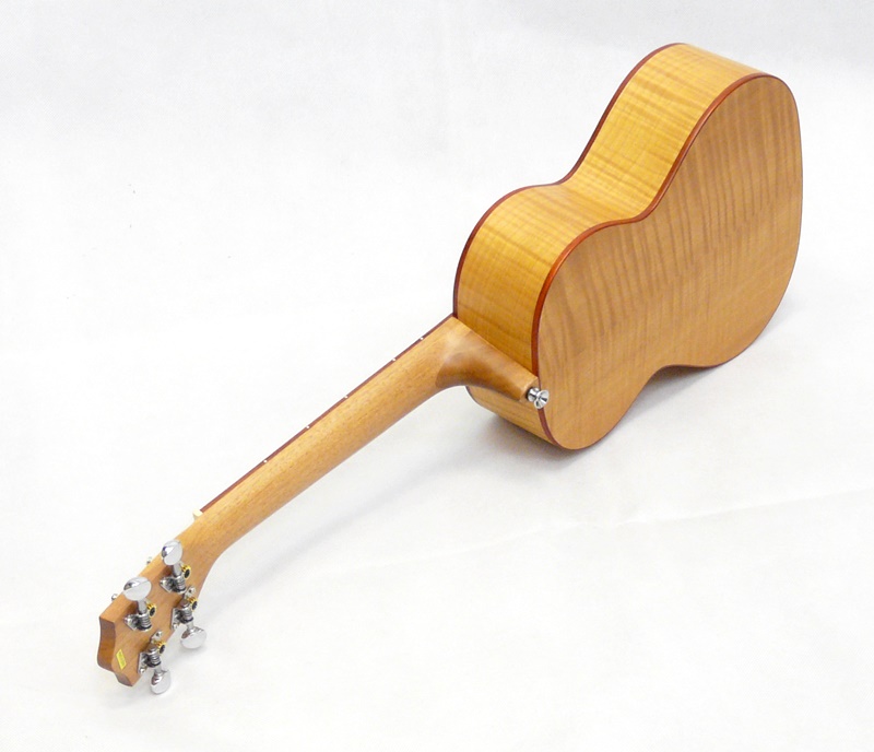 Tenor ukulele LANIKAI FM-T Dekorativní javor