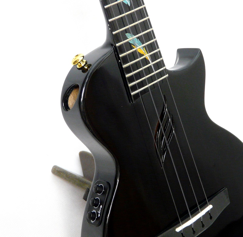 Tenor elektro ukulele Enya EUT-Feather Black EQ