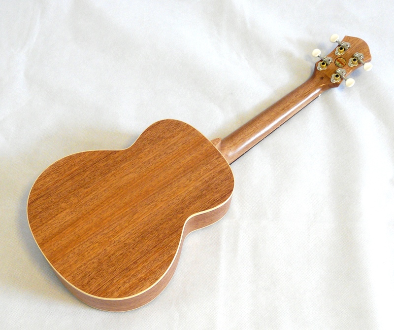 Tenorové ukulele aNueNue aNN-UT10-BF Black Forest