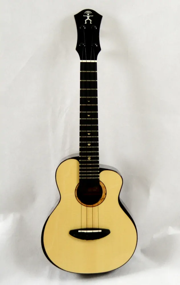 Koncertní ukulele aNueNue UC200 Moonbird