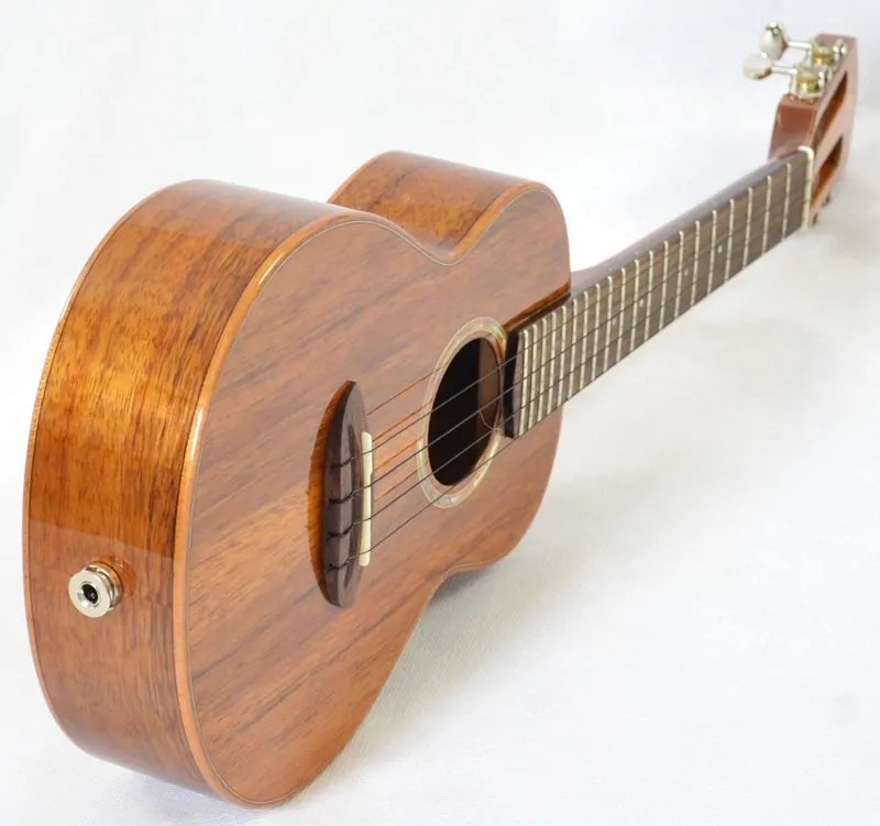 Koncertní celomasivní koa semiakustické ukulele aNueNue  AKK2E