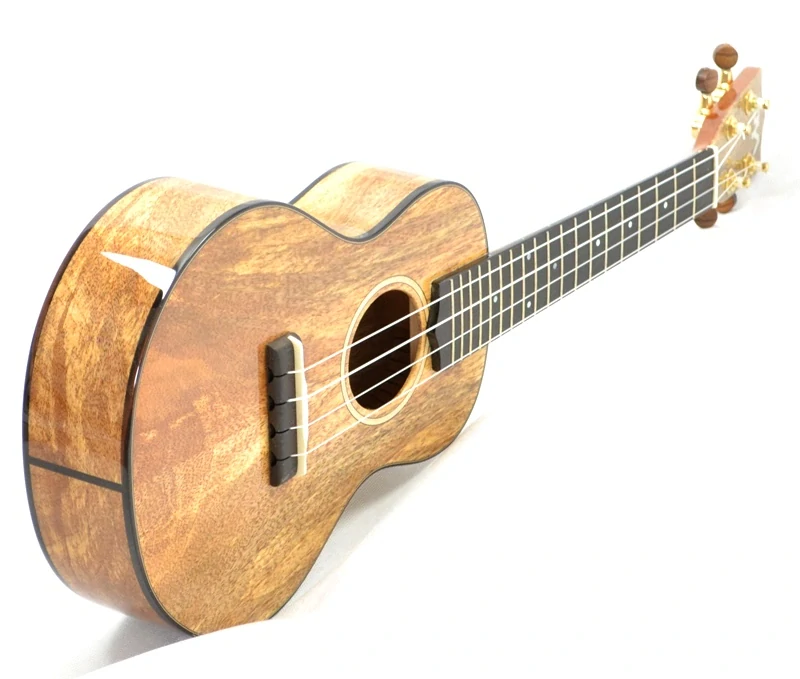 Koncertní ukulele RISA UKA-MAN-DX-C