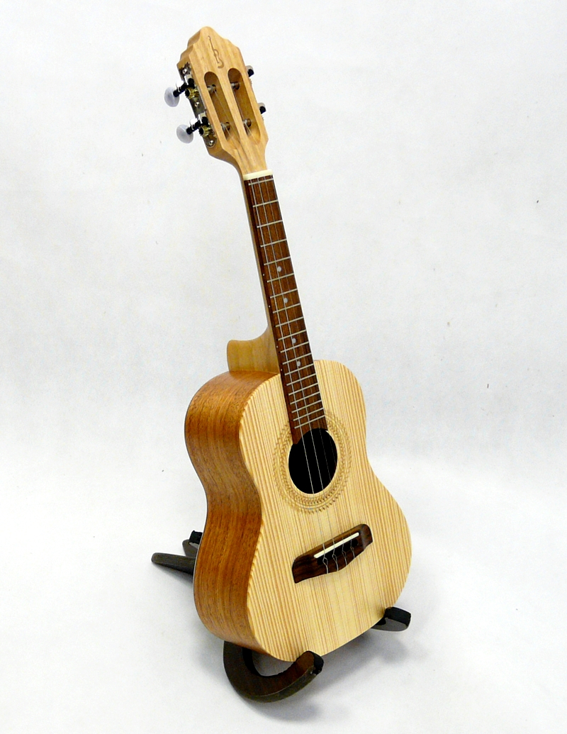 Brazilská cavaquinho APC BRO100