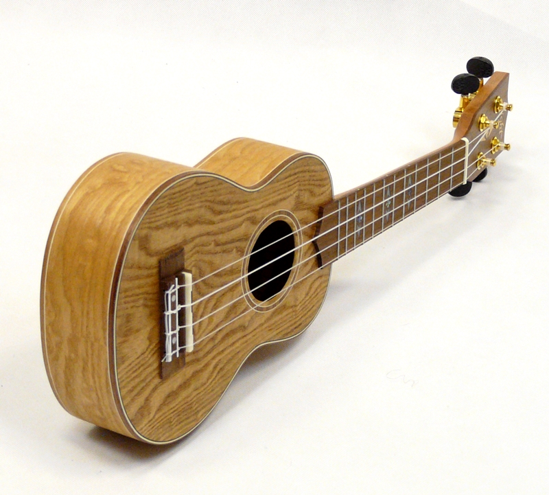 Sopránové ukulele FLIGHT DUS 410 QA javor