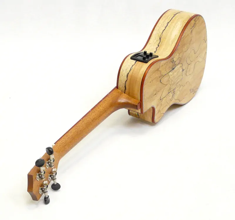 Koncertní elektro-akustické ukulele KOKI´O U-SCDLSM-CE-C Cedr a javor
