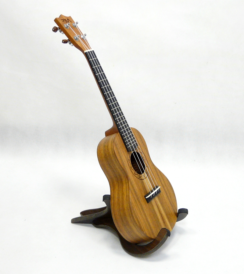 Koncertní ukulele RISA UKA-KOA-BAC Celomasivní koa