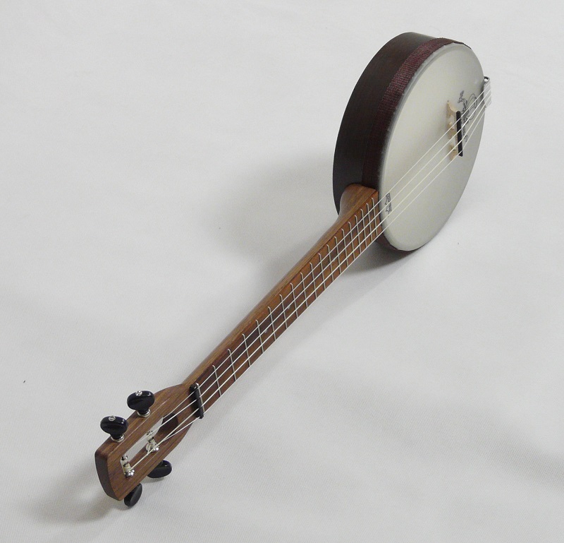Koncertní banjolele MFC FIREFLY Ořech