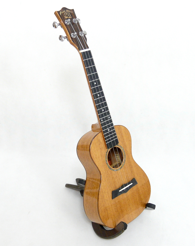 Koncertní ukulele SNAIL SUC-M1 Mahagon