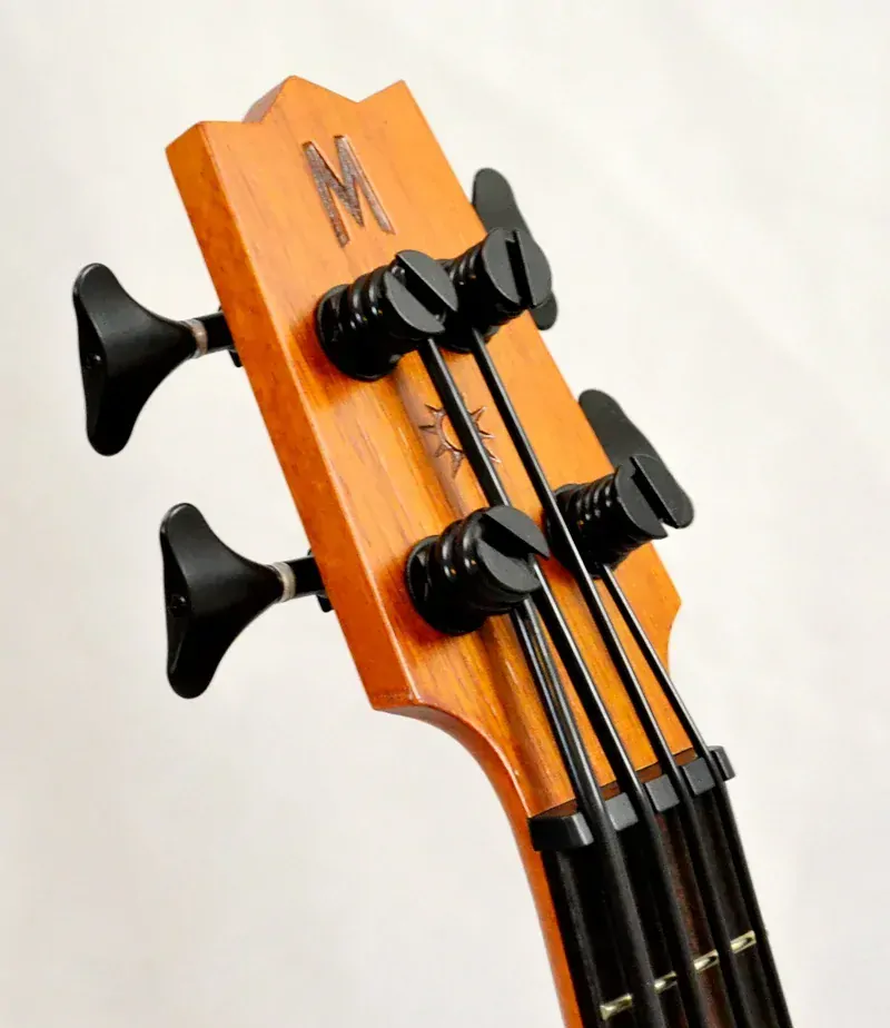 Basové ukulele ukulele MAHALO