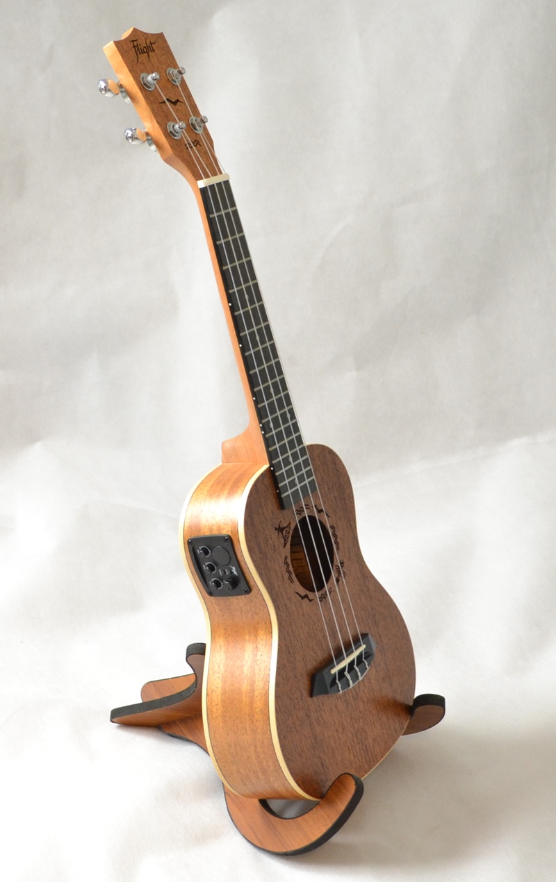 Koncertní elektro-akustické ukulele FLIGHT DUC323 CEQ  MAH