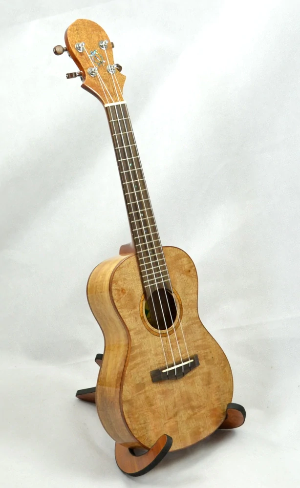 Koncertní ukulele Big Island U-MP-CTS Mango