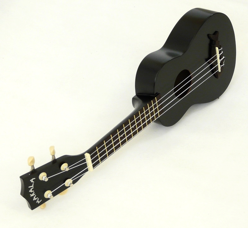 Sopránové ukulele Makala MK SS BLK žralok