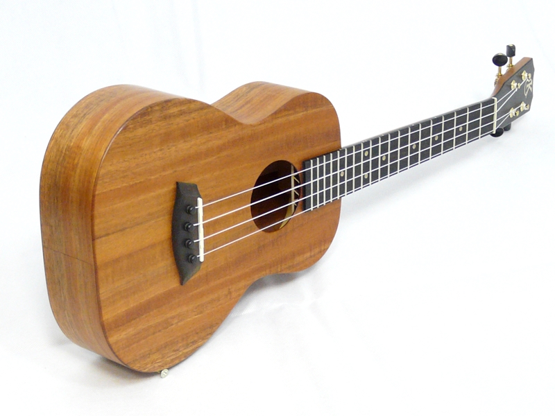 Tenor ukulele Kanile´a  E SILK