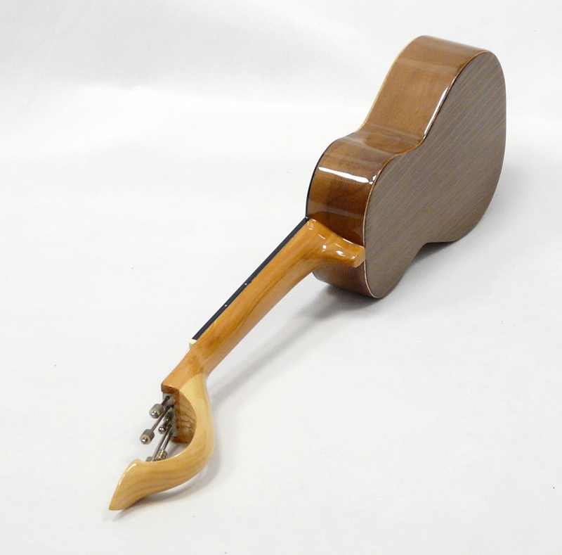 Cavaquinho Leque APC 102 L 