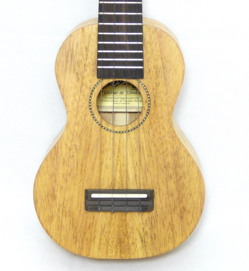 Sopránové ukulele PONO MGS Celomasivní mango