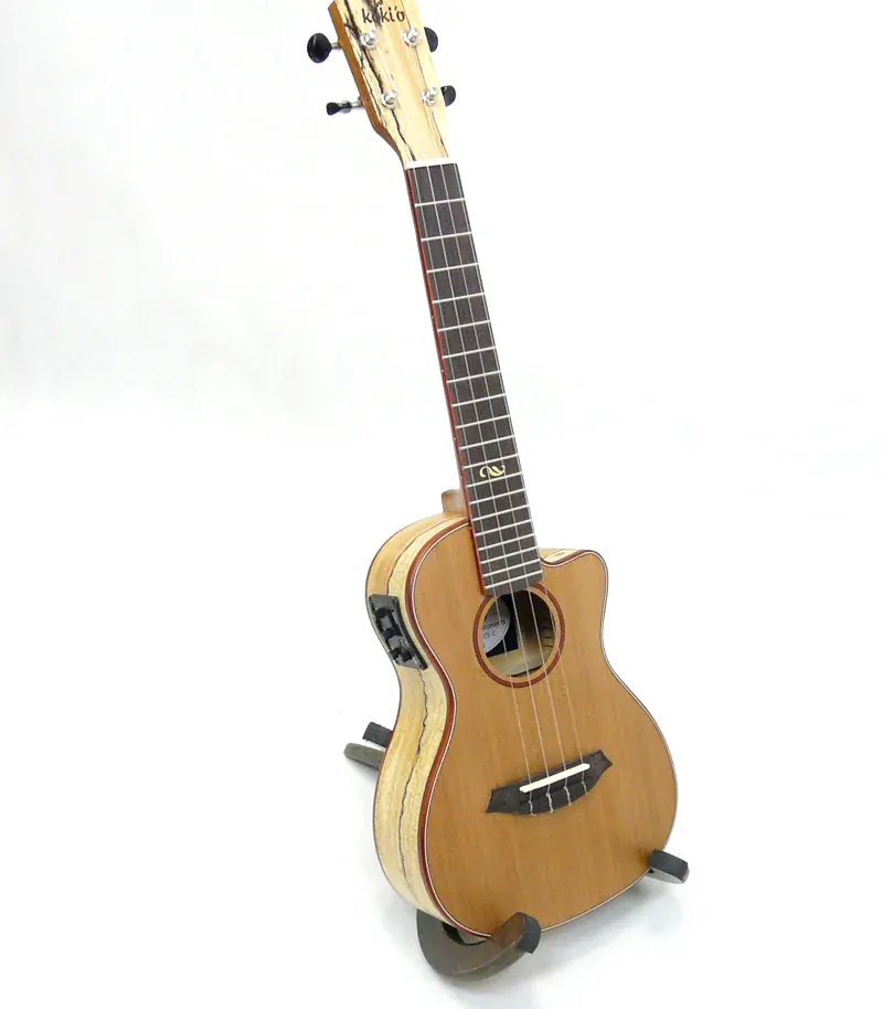 Koncertní elektro-akustické ukulele KOKI´O U-SCDLSM-CE-C Cedr a javor