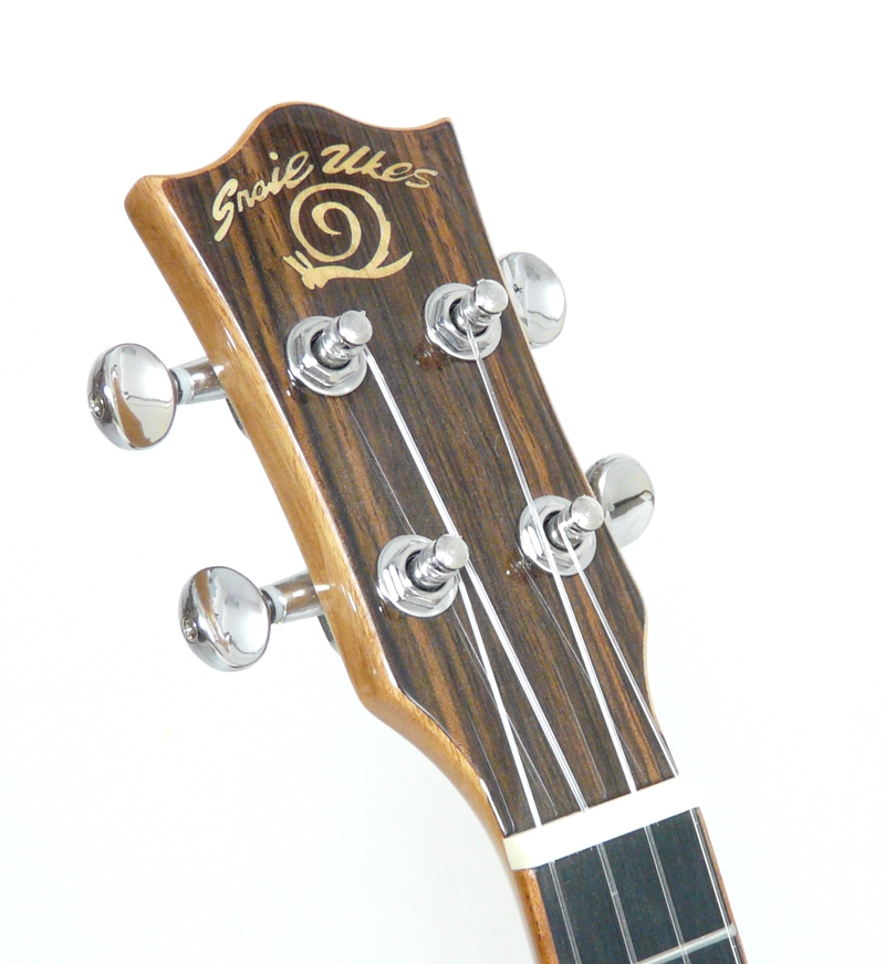 Koncertní ukulele SNAIL SUC-M1 Mahagon