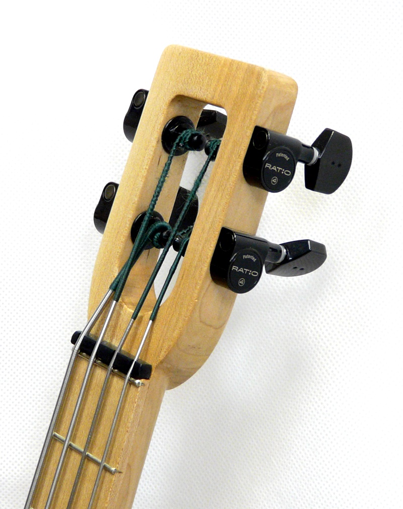 Timber bass ukulele MFC Magic Fluke Company Třešeň