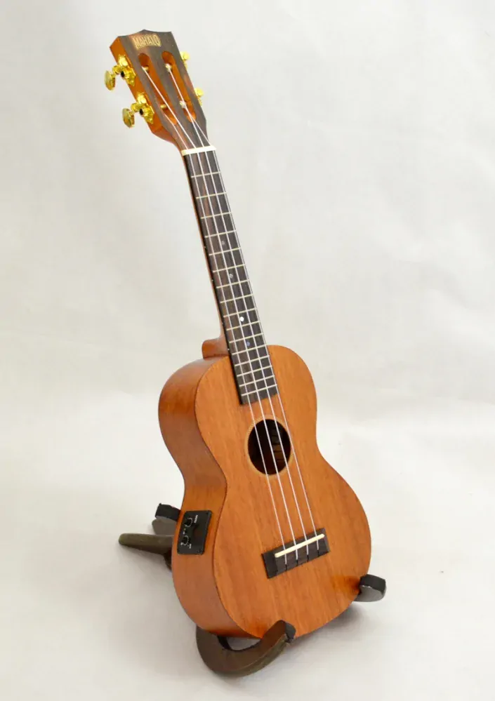 Koncertní elektoakusticke ukulele MAHALO JAVA 