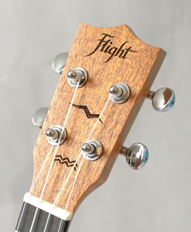 Koncertní elektro-akustické ukulele FLIGHT DUC323 CEQ  MAH
