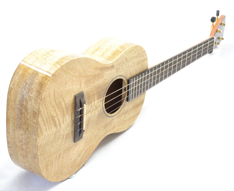 Baryton ukulele PONO MGBD Mango delux