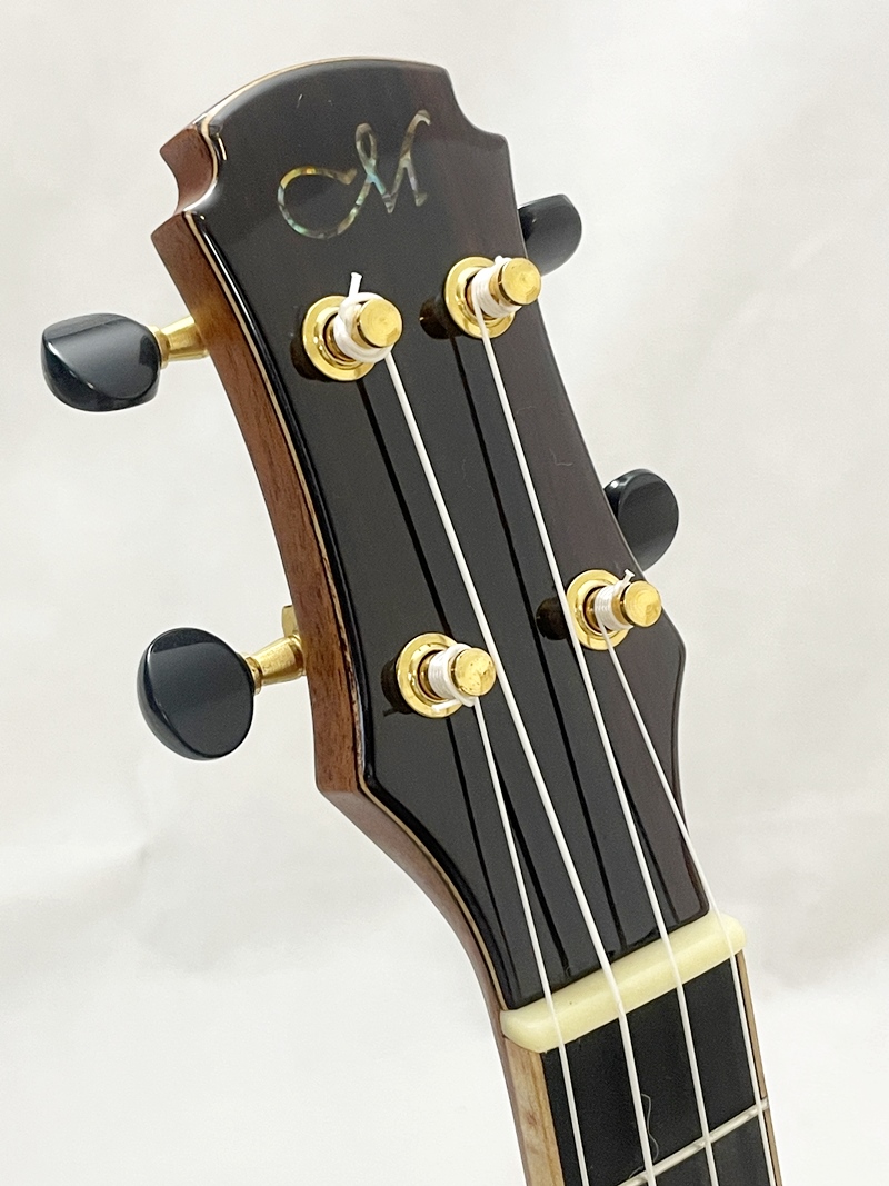 Celomasivní tenor ukulele MAESTRO UT-CO Červený cedr a cocobolo