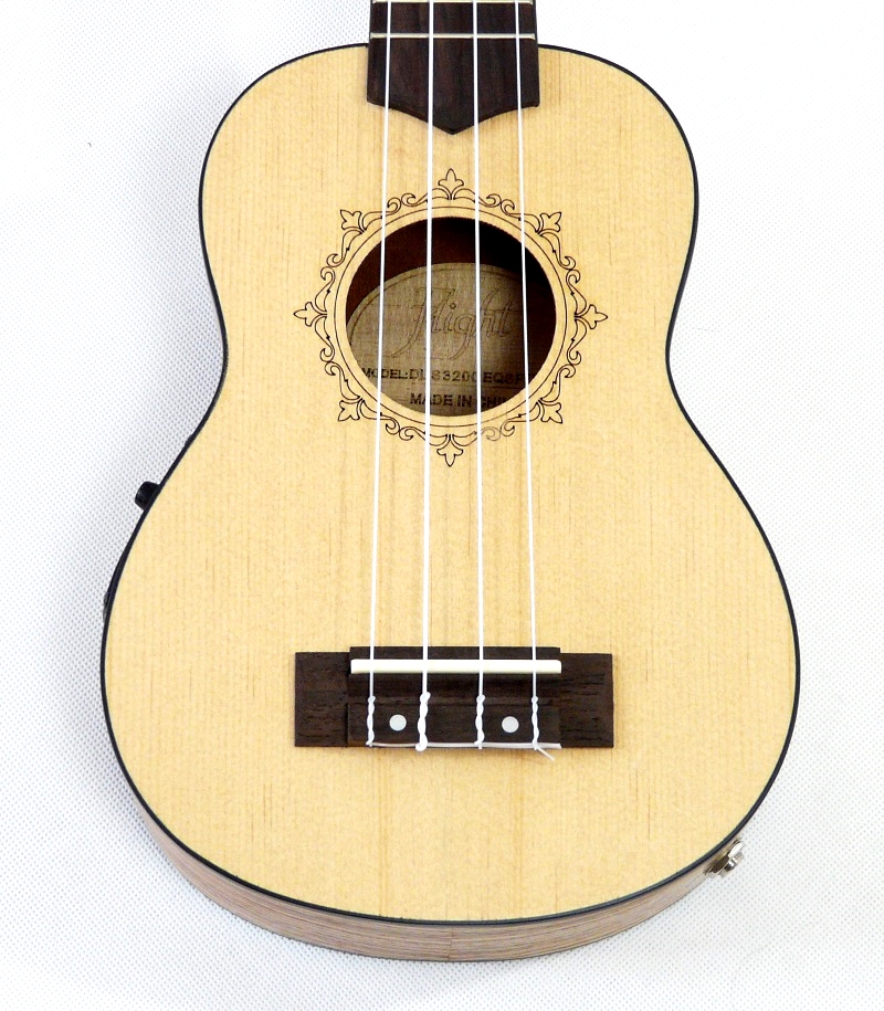 Sopránové elektroakustické ukulele FLIGHT DUS 320 SP/ZEB CEQ