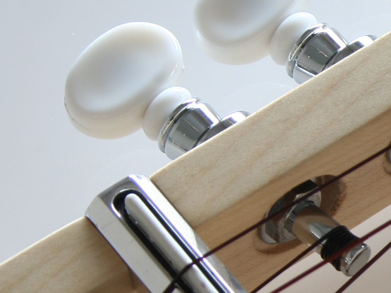 Sopránové elektro ukulele RISA UKS363MP