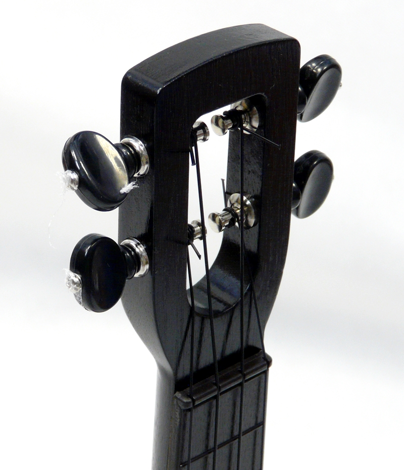 Sopránové "Flea" ukulele MFC - Naprosto černé