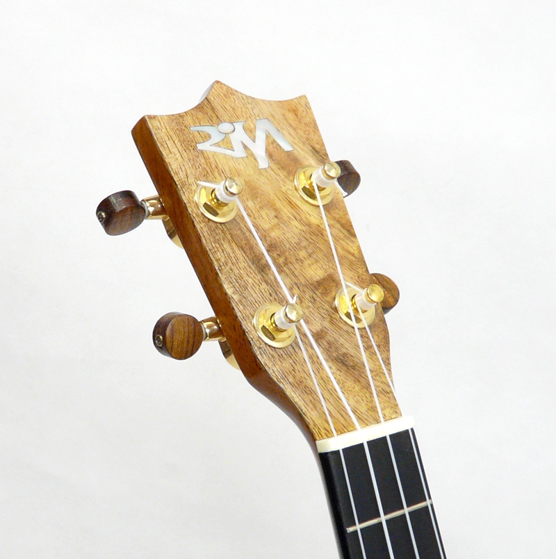 Tenor ukulele RISA UKA-MAN-DXT Celomasivní mango