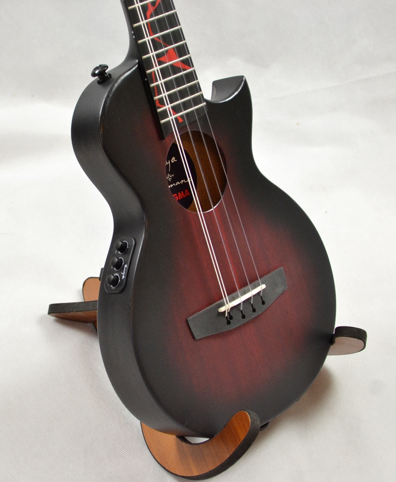 Magma Tenor elektro ukulele Enya Moon Taimane 5 - strunné EQ