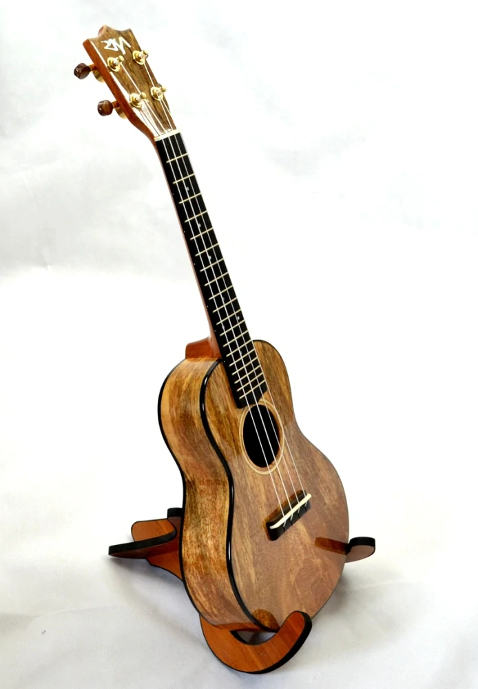 Koncertní ukulele RISA UKA-MAN-DX-C