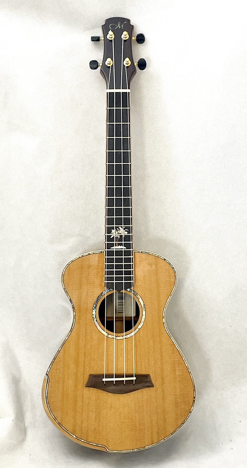 Celomasivní tenor ukulele MAESTRO UT-CO Červený cedr a cocobolo
