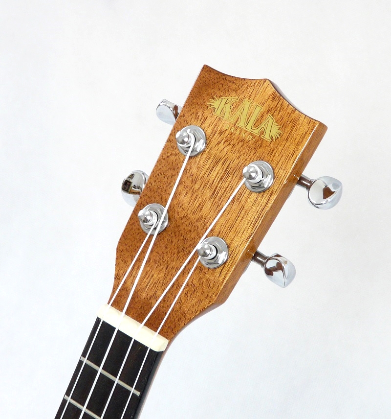 Koncertní elektro-akustické ukulele KALA KA-CG-EQ vysoký lesk