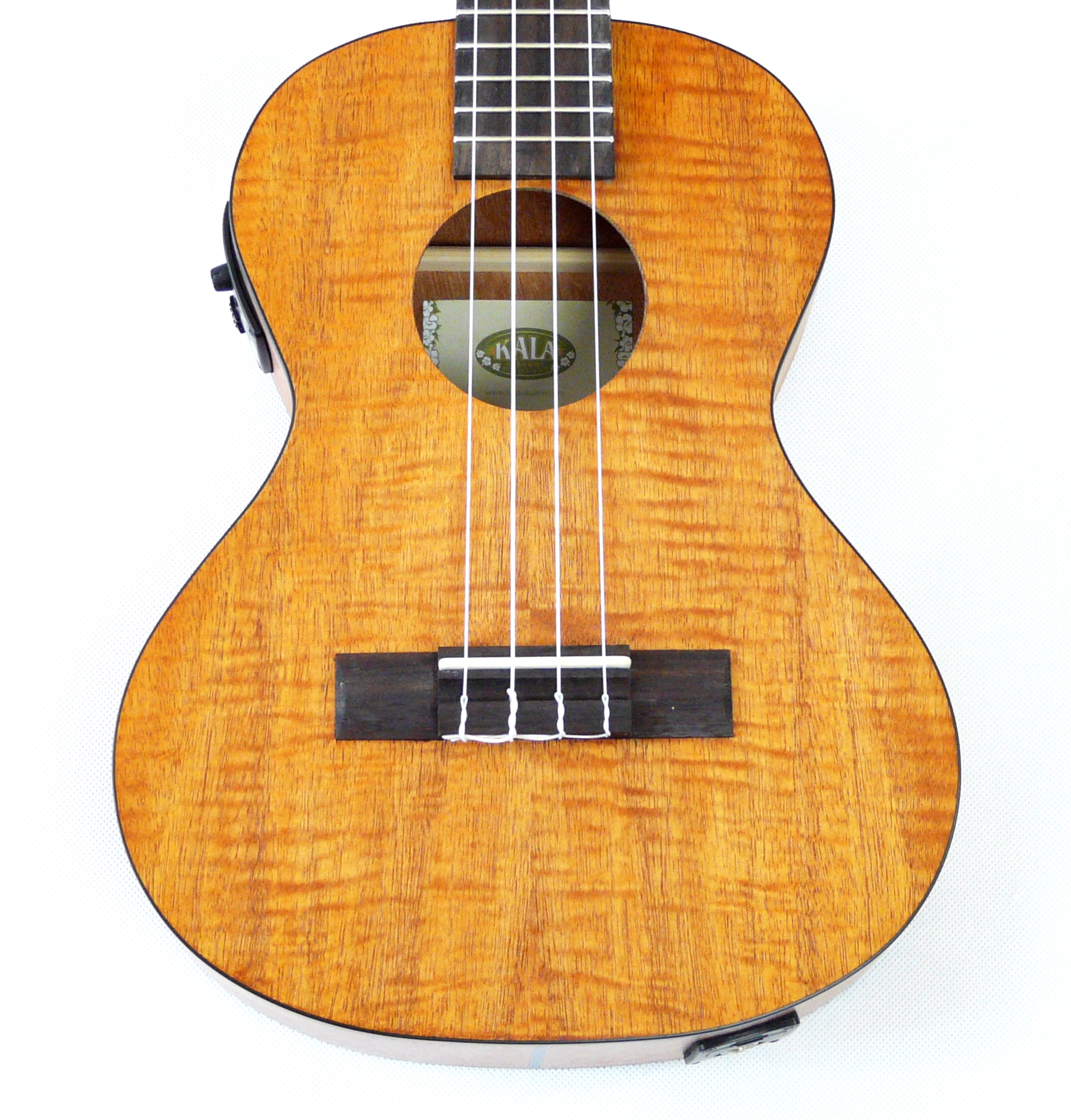 Tenor elektroakustické ukulele KALA KA-TEM-EQ