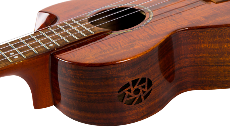 Tenor elektroakustické ukulele FLIGHT MUSTANG EQ