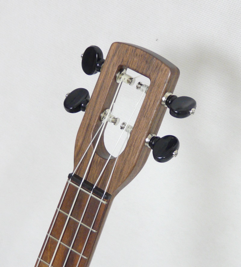 Koncertní banjolele MFC FIREFLY Ořech