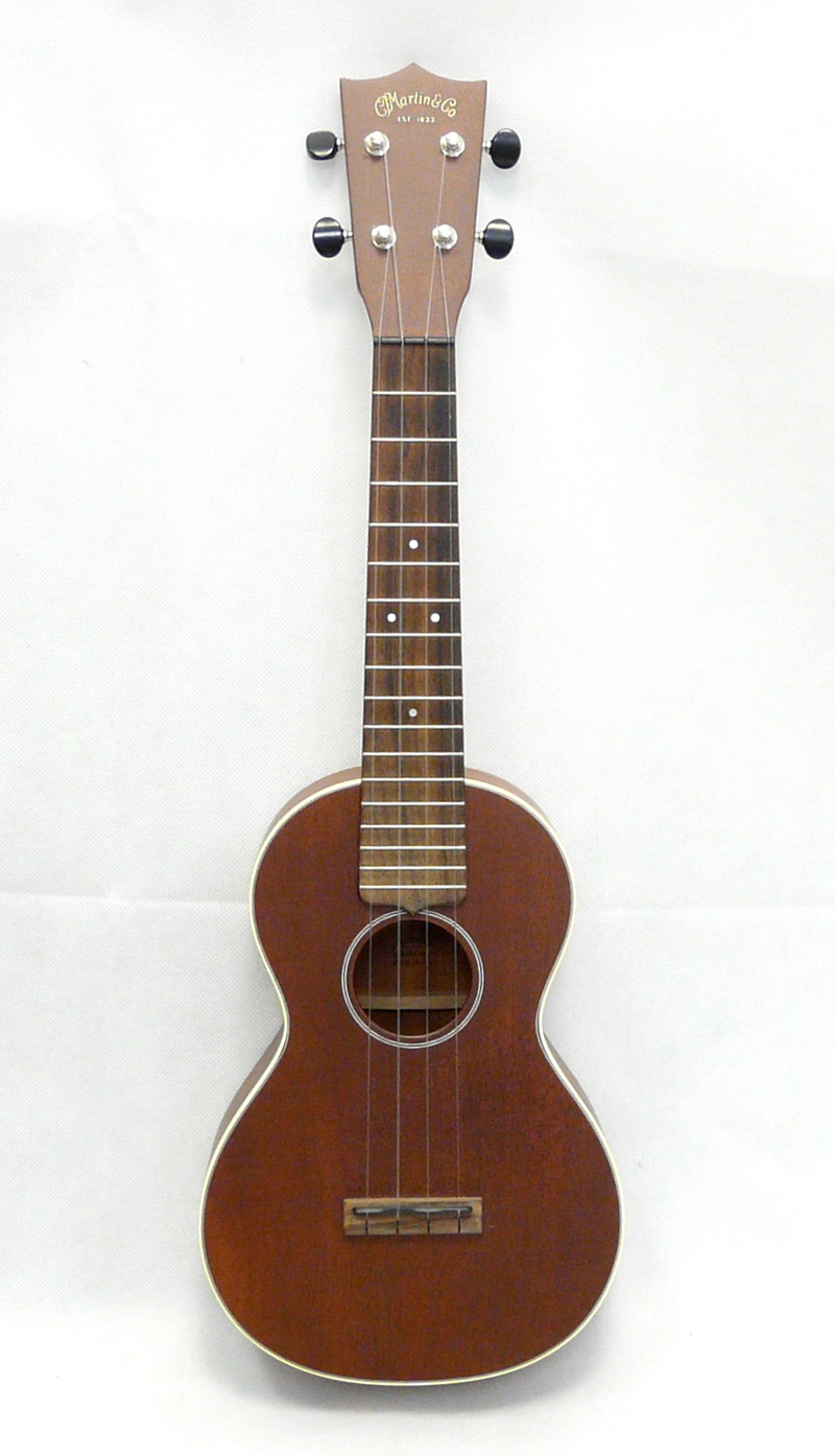 Koncertní ukulele MARTIN 2 Mahagon